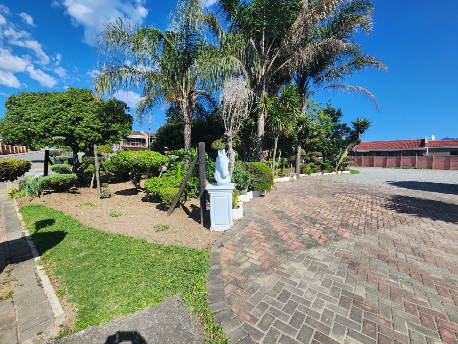 Commercial Property for Sale in Levallia Western Cape